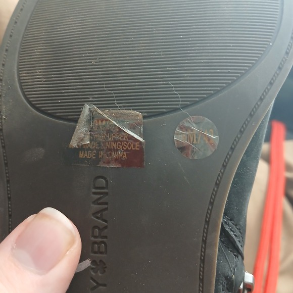 Lucky Brand Womens Black Leather Perforated Fringe Ankle Booties Size 9M LK-TUMY - Picture 5 of 11